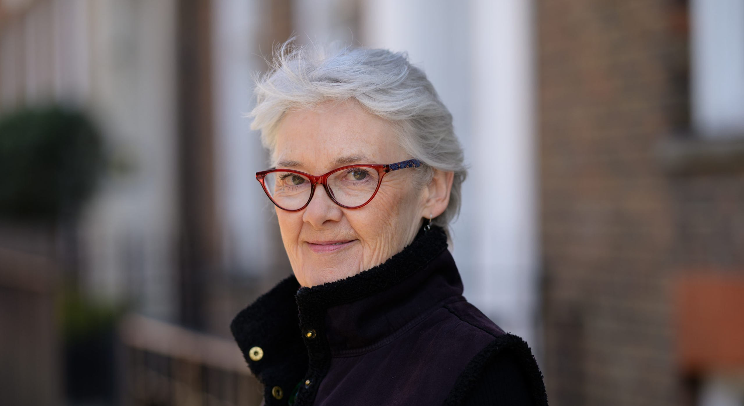 Angela Young portrait © Adrian Pope